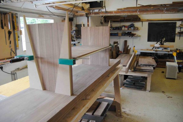 Dry fit assembly with clamping blocks 