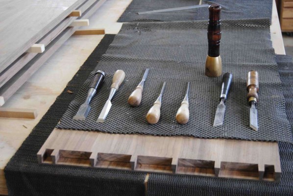 Lap dovetails and the cutting tools for them